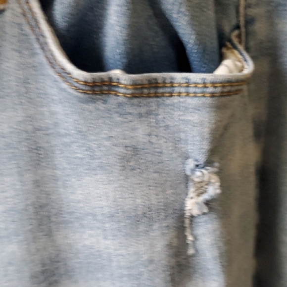 Seven7 Light Blue Distressed Jeans - Picture 6 of 14